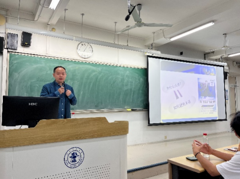 截屏2025-11-13 22.03.40.png